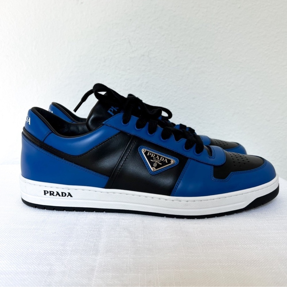 NWOT Prada Men’s Downtown Leather Sneakers in Black / Blue